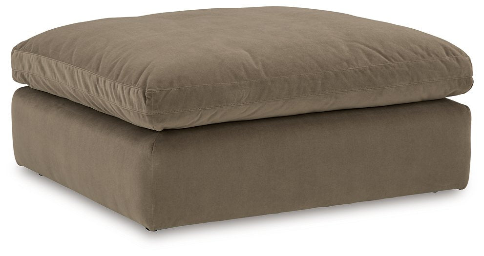 Sophie Oversized Accent Ottoman - Evans Furniture (CO)