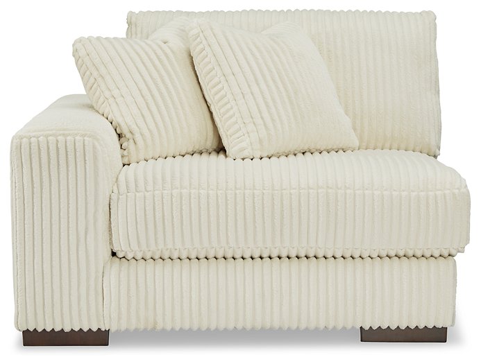 Lindyn 2-Piece Sectional Sofa - Evans Furniture (CO)