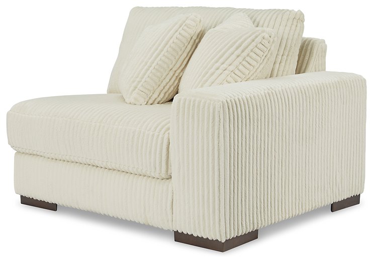 Lindyn 2-Piece Sectional Sofa - Evans Furniture (CO)