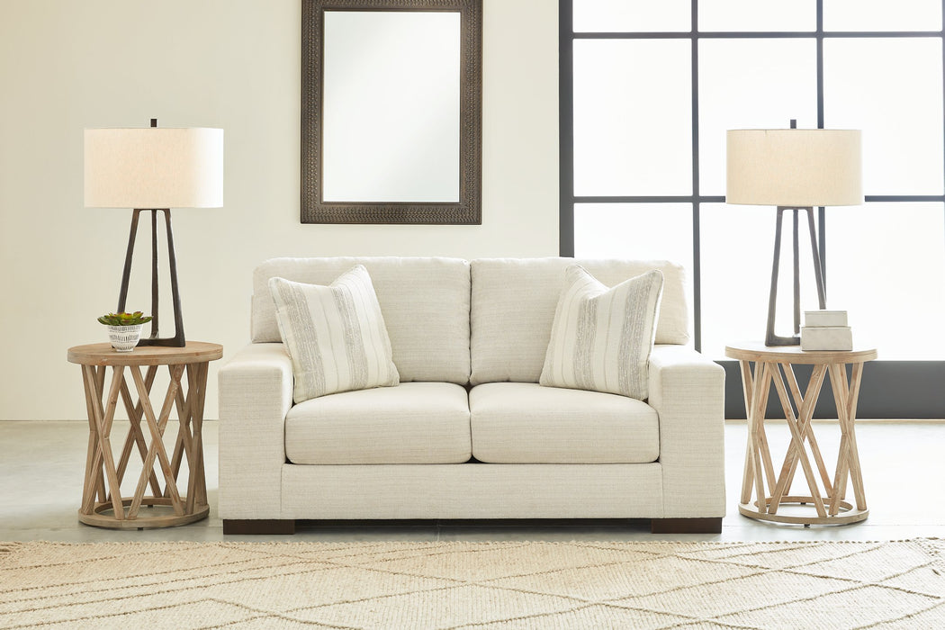 Maggie Loveseat - Evans Furniture (CO)