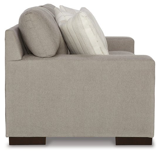 Maggie Loveseat - Evans Furniture (CO)