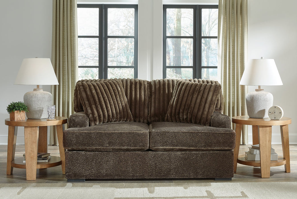 Aylesworth Loveseat - Evans Furniture (CO)