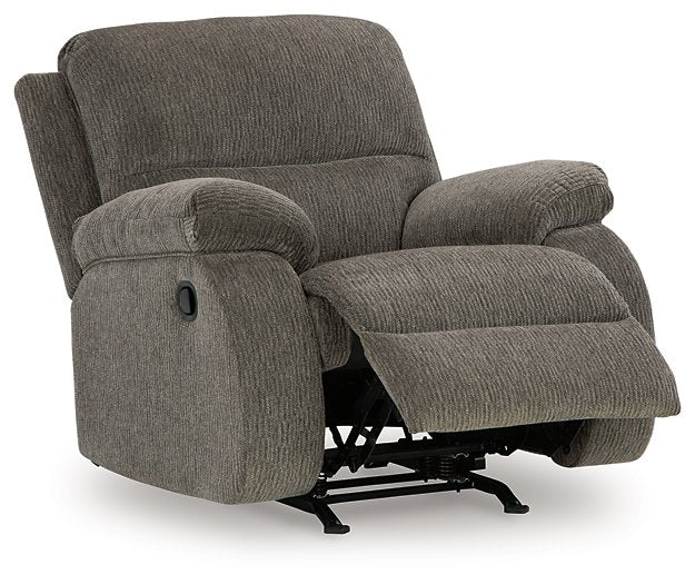Scranto Recliner - Evans Furniture (CO)