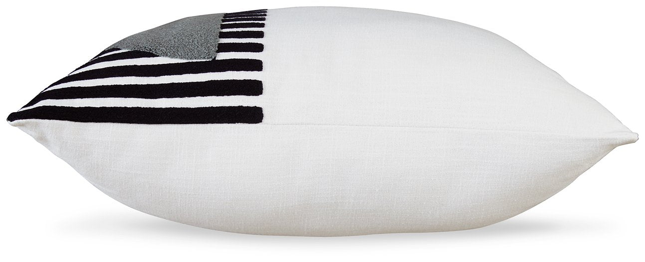 Longsum Pillow - Evans Furniture (CO)