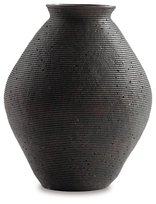 Hannela Vase - Evans Furniture (CO)