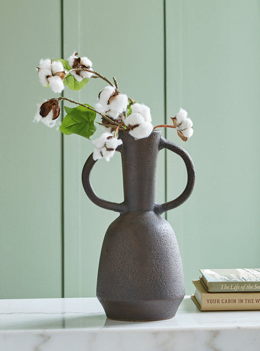 Aadeen Vase - Evans Furniture (CO)