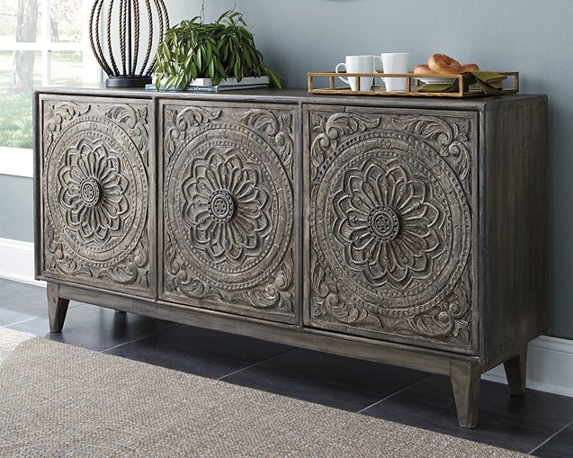 Fair Ridge Accent Cabinet - Evans Furniture (CO)