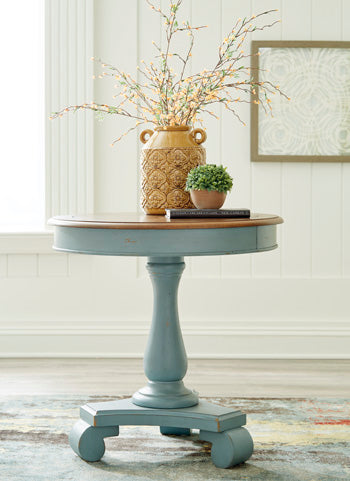 Mirimyn Accent Table - Evans Furniture (CO)