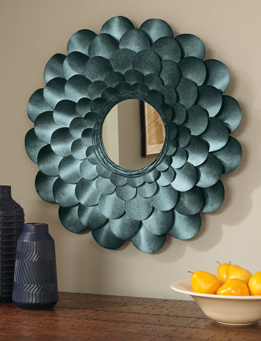 Deunoro Accent Mirror - Evans Furniture (CO)