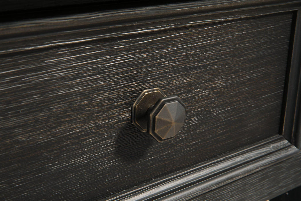 Tyler Creek Occasional Table Set - Evans Furniture (CO)