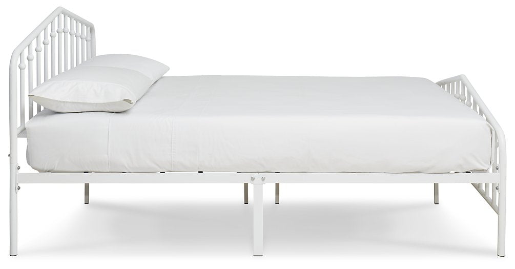 Trentlore Bed - Evans Furniture (CO)