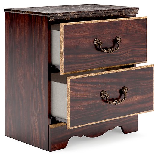 Glosmount Nightstand - Evans Furniture (CO)