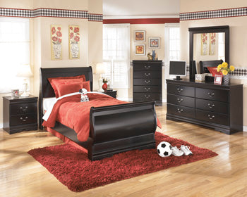 Huey Vineyard Dresser - Evans Furniture (CO)