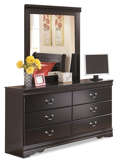 Huey Vineyard Bedroom Set - Evans Furniture (CO)