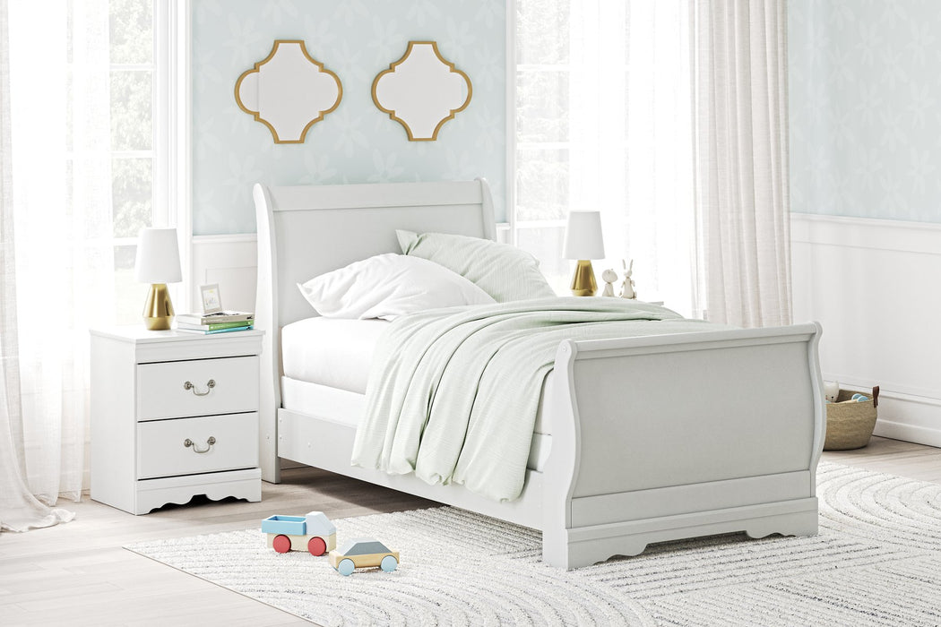 Anarasia Bed - Evans Furniture (CO)