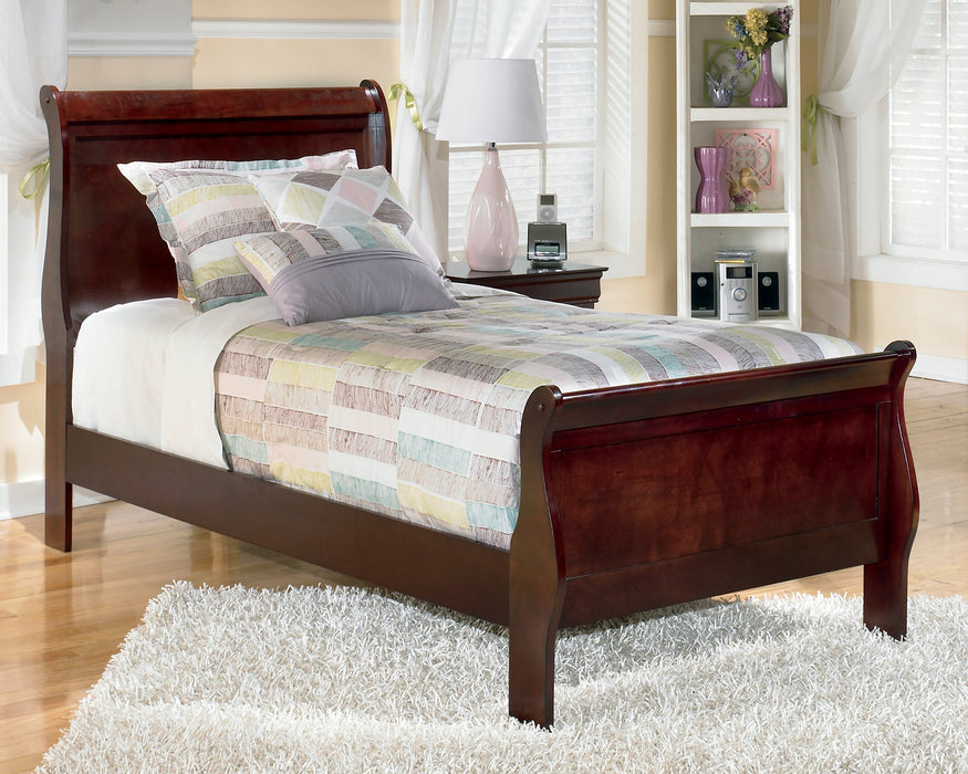 Alisdair Bedroom Set - Evans Furniture (CO)