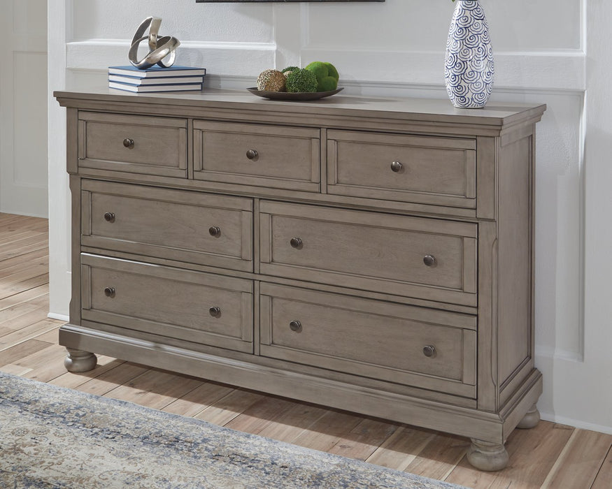 Lettner Dresser - Evans Furniture (CO)