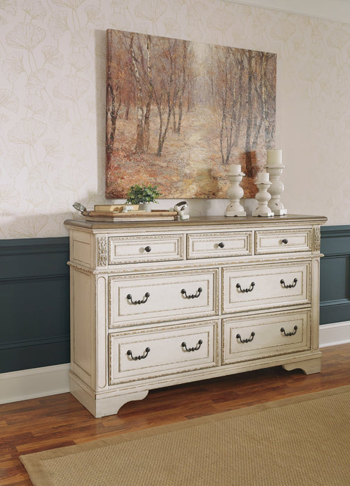 Realyn Dresser - Evans Furniture (CO)