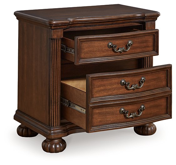 Lavinton Nightstand - Evans Furniture (CO)