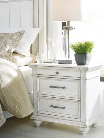 Kanwyn Nightstand - Evans Furniture (CO)