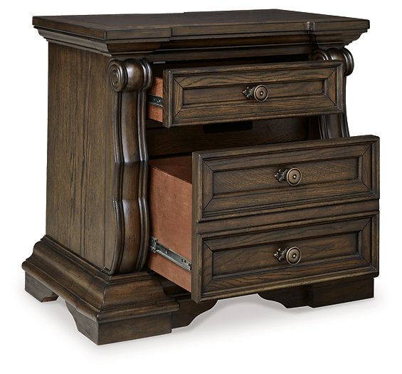 Maylee Nightstand - Evans Furniture (CO)