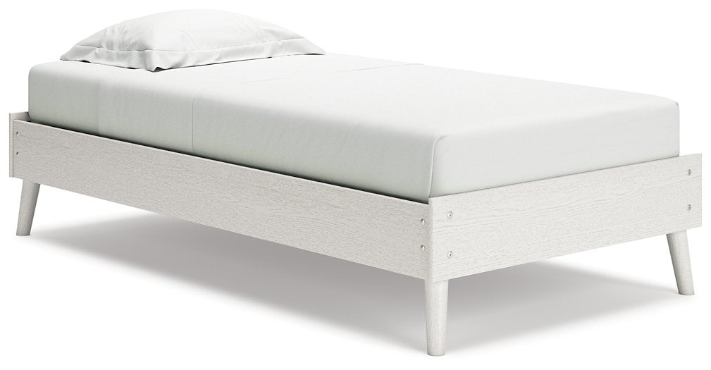 Aprilyn Bed - Evans Furniture (CO)