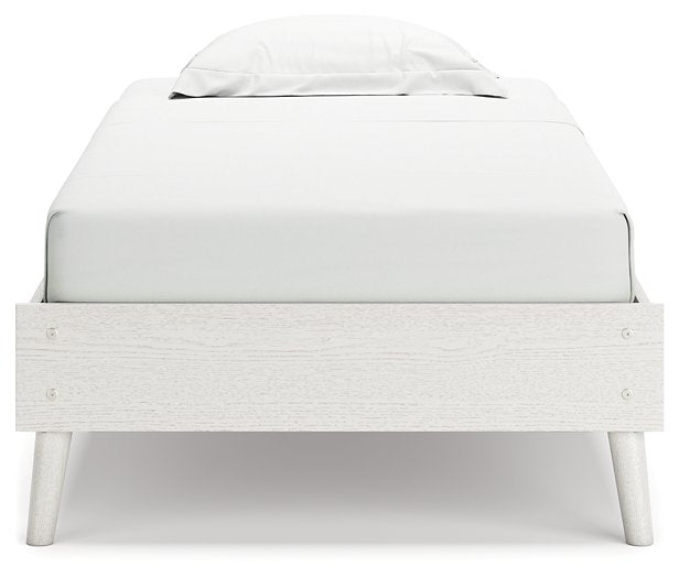 Aprilyn Bed - Evans Furniture (CO)