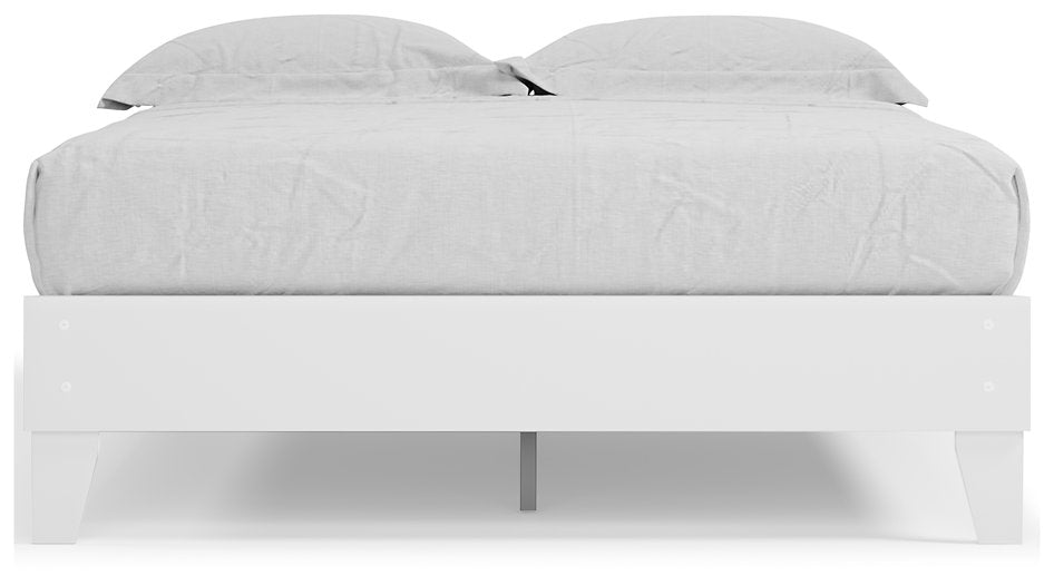 Piperton Panel Bed