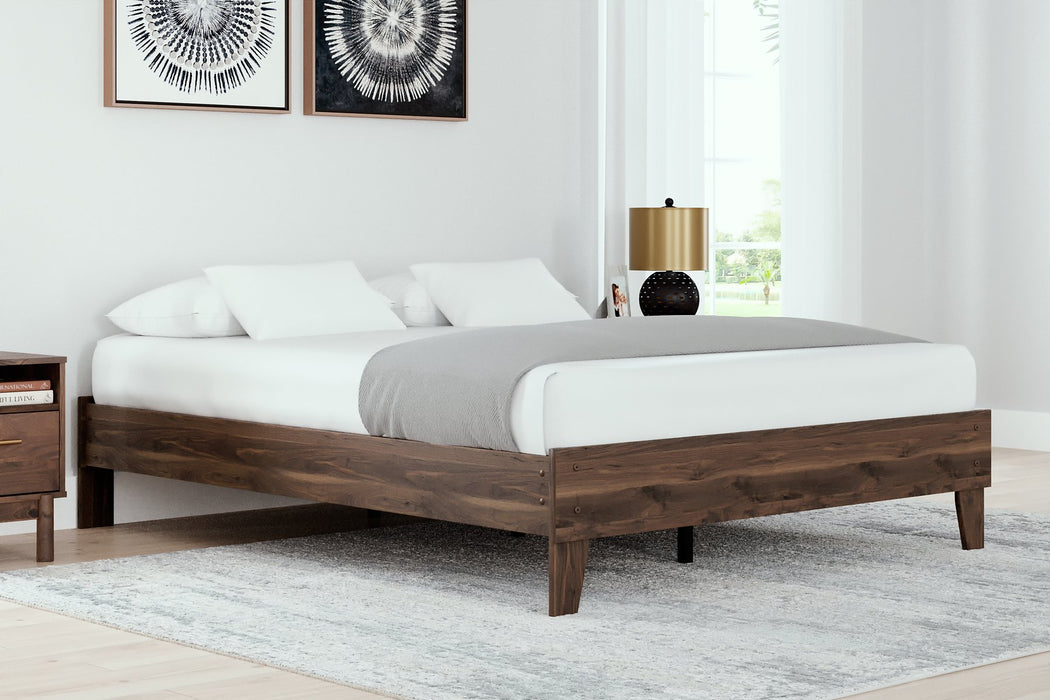 Calverson Bed - Evans Furniture (CO)