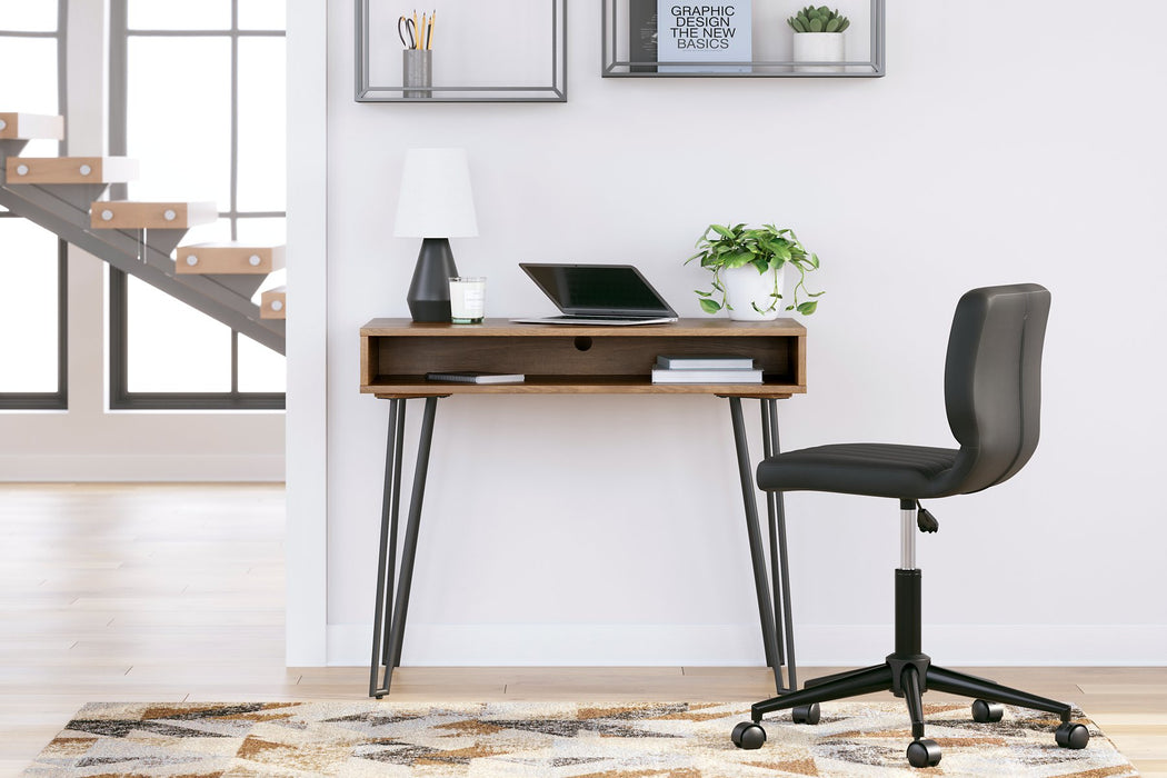 Strumford Home Office Desk - Evans Furniture (CO)