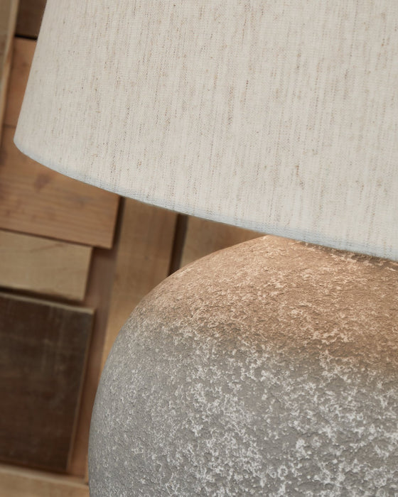 Dreward Table Lamp - Evans Furniture (CO)