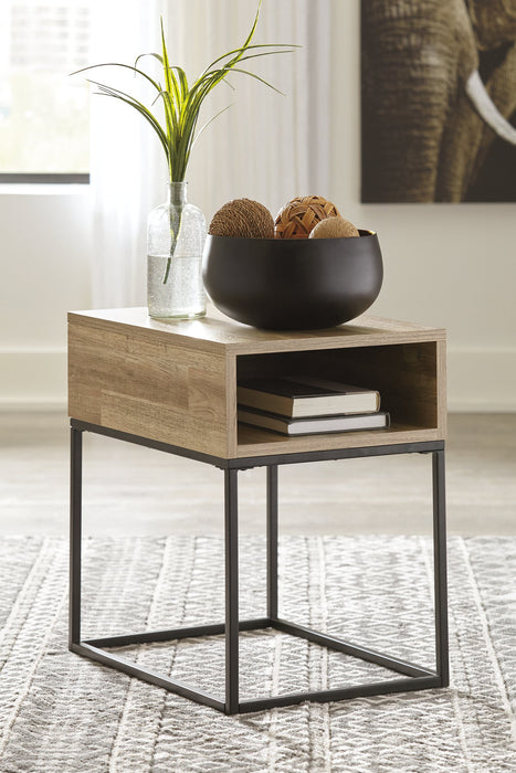 Gerdanet End Table - Evans Furniture (CO)