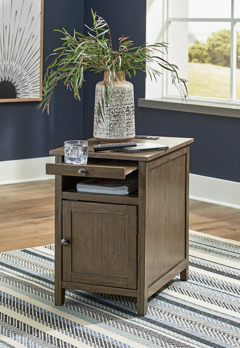 Treytown Chairside End Table - Evans Furniture (CO)