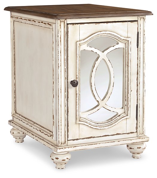 Realyn Chairside End Table - Evans Furniture (CO)