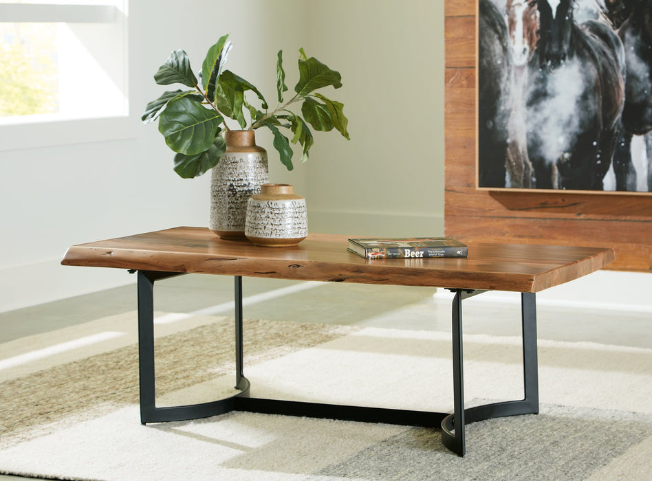 Fortmaine Coffee Table - Evans Furniture (CO)